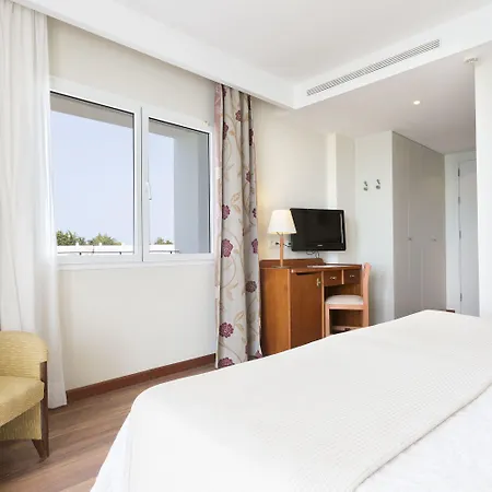 Готель Hipotels Flamenco Conil 4*
