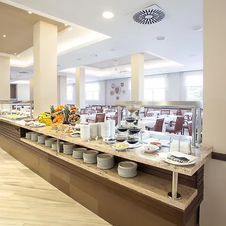 Hipotels Flamenco Conil Коніль-де-ла-Фронтера